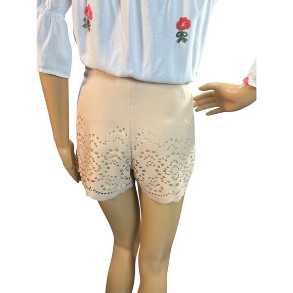 Sabine Beige Scalloped Hem Eyelet Shorts In Nude Size Medium - Picture 4 of 7